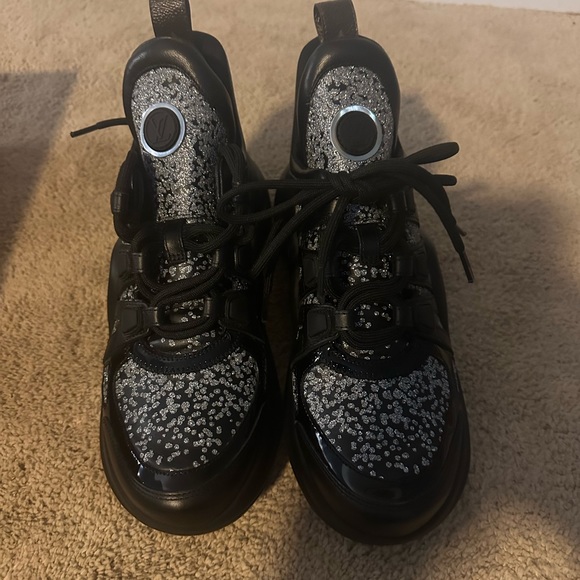 Louis Vuitton Archlight - Picture 5 of 7